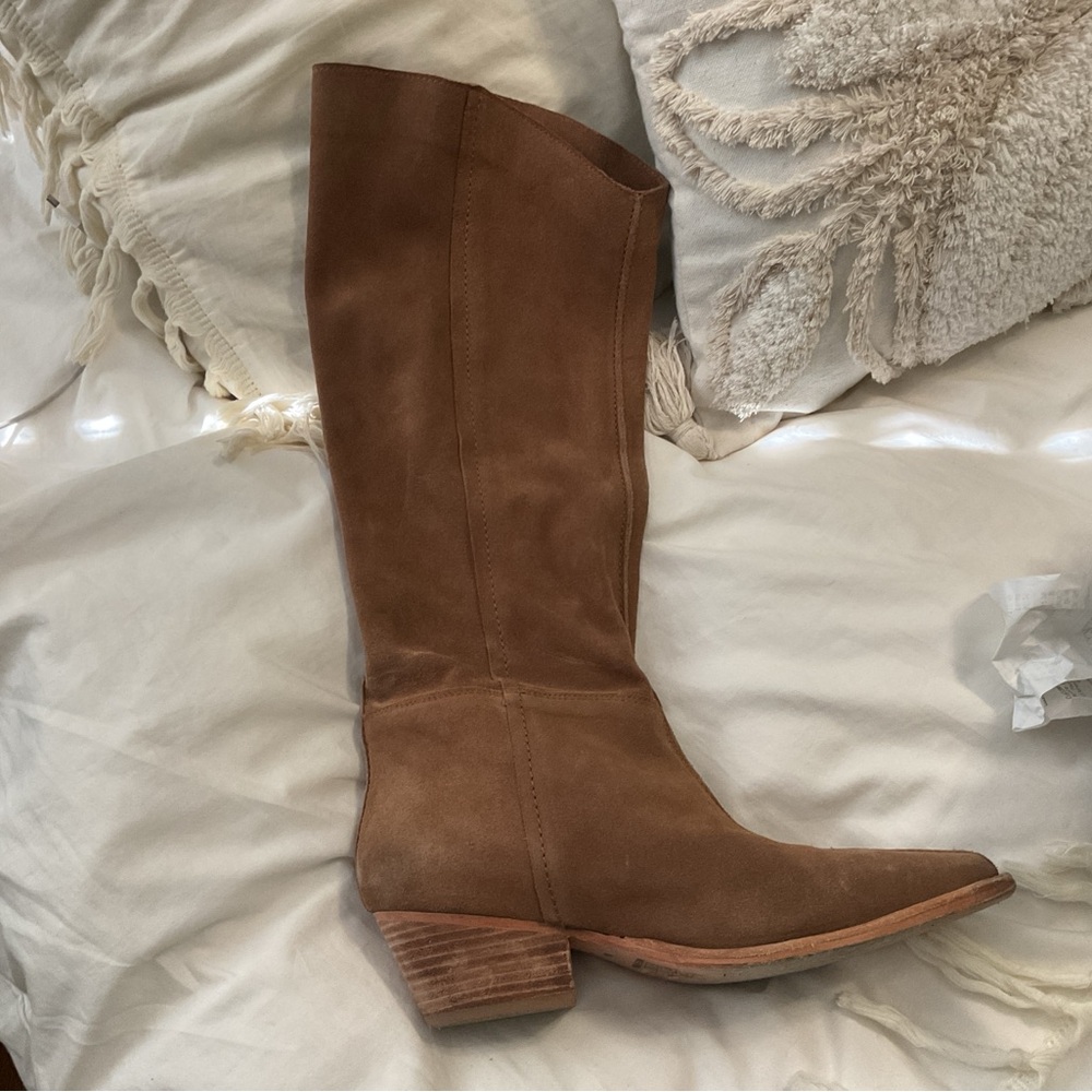 Brown Knee High Heeled Boots with Suede Material and Pointed Toe - Picture 4 of 4